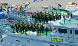 Diễu binh, diễu hành A80 quá ấn tượng, ai đứng sau cú lia máy gây xôn xao cõi mạng?