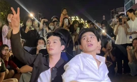 Anh Trai "Say Hi" 2025: Các Anh trai ra phố đi bộ hát, fan tưởng mở concert sớm