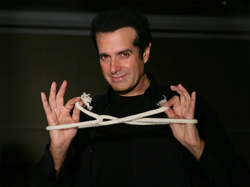 David Copperfield phủ nhận mọi cáo buộc.