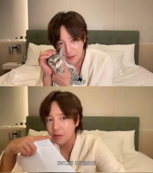 Jang Geun Suk xuất hiện trong buổi livestream 5/9. Jang Geun Suk xuất hiện trong buổi livestream 5/9.