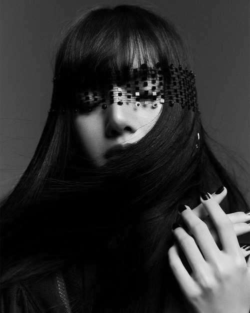 Lisa trở thành đại sứ mới của Louis Vuitton. Lisa trở thành đại sứ mới của Louis Vuitton.