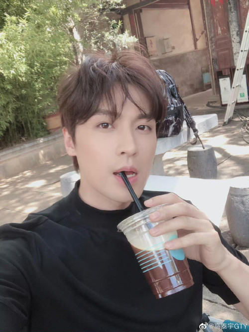 Cao Thái Vũ tuyên bố giải nghệ ở tuổi 34. Cao Thái Vũ tuyên bố giải nghệ ở tuổi 34.