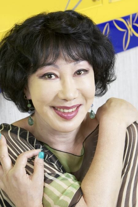 Lee Su Na được nhiều khán giả Việt Nam biết tới qua vai diễn nhỏ trong sitcom Gia đình là số một phần 1. Lee Su Na được nhiều khán giả Việt Nam biết tới qua vai diễn nhỏ trong sitcom Gia đình là số một phần 1.