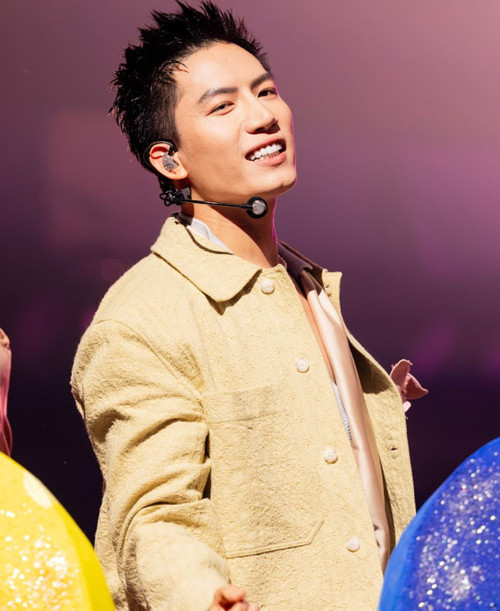 Anh Tú xin lỗi ca sĩ Hoàng Dũng và khán giả.