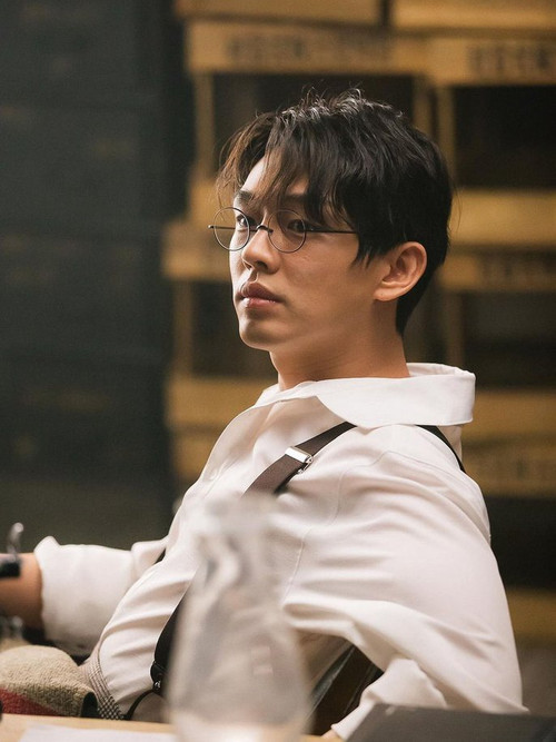 Nhiều người nổi tiếng kiếm được số tiền béo bở từ các hợp đồng quảng cáo. Do đó, họ phải thể hiện hình tượng phù hợp, nhất là khi đã được trả rất nhiều tiền duy trì hình ảnh tốt. Nhiều người nổi tiếng kiếm được số tiền béo bở từ các hợp đồng quảng cáo. Do đó, họ phải thể hiện hình tượng phù hợp, nhất là khi đã được trả rất nhiều tiền duy trì hình ảnh tốt.