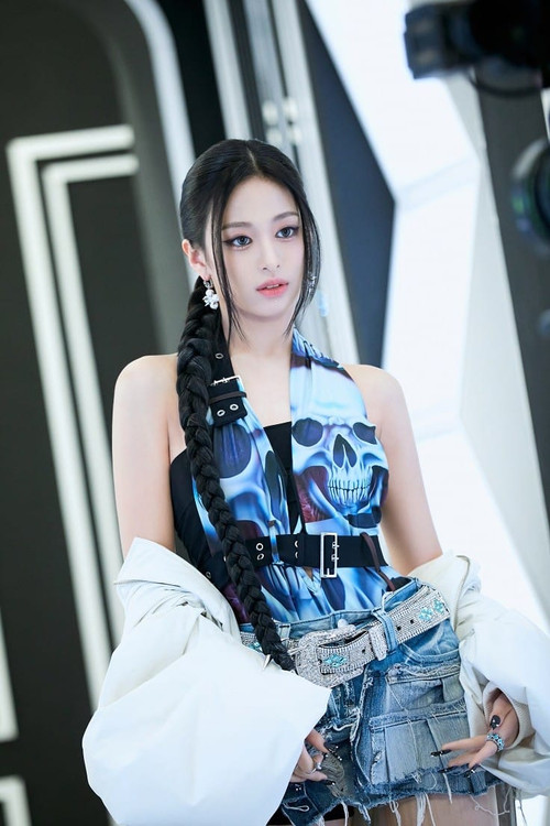 Ahyeon trở lại nhưng Babymonster không khấm khá hơn là bao. Ahyeon trở lại nhưng Babymonster không khấm khá hơn là bao.