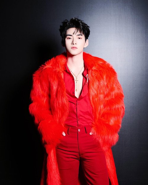 Từ gương mặt được chú ý sau Anh trai say hi, Hùng Huỳnh gây mất thiện cảm vì vướng tranh cãi đạo nhái Kpop. Từ gương mặt được chú ý sau Anh trai say hi, Hùng Huỳnh gây mất thiện cảm vì vướng tranh cãi đạo nhái Kpop.