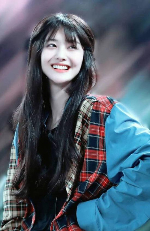 Trịnh Sảng phủ nhận có số tiền 32 triệu USD, cô nói chưa có việc, phải sống bằng tiền dưỡng già của bố mẹ. Trịnh Sảng phủ nhận có số tiền 32 triệu USD, cô nói chưa có việc, phải sống bằng tiền dưỡng già của bố mẹ.