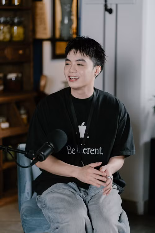 Rapper sinh năm 2001 Negav lên tiếng xin lỗi sau phát ngôn về chuyện bỏ học trong concert Anh trai say hi tối 28/9.