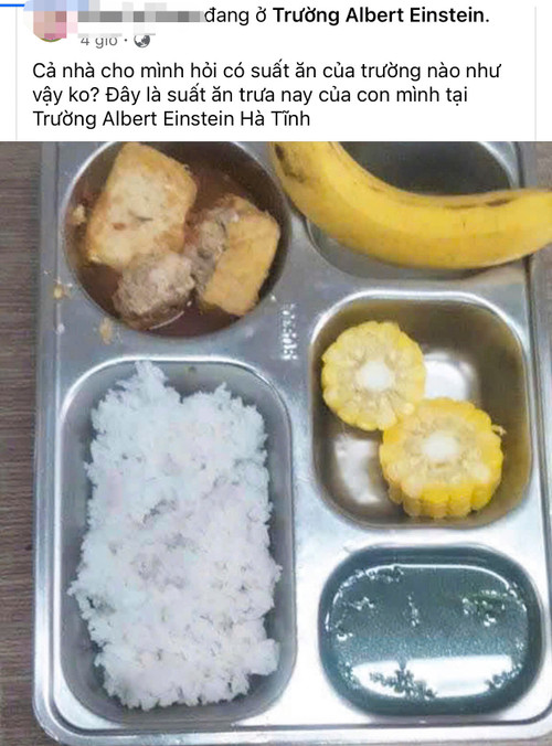 Hình ảnh suất ăn trưa cho học sinh tiểu học tại trường Albert Einstein như “cho người giảm cân”. Hình ảnh suất ăn trưa cho học sinh tiểu học tại trường Albert Einstein như “cho người giảm cân”.