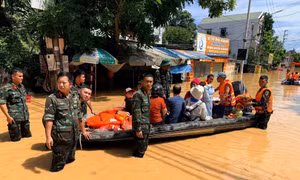 Tình nguyện viên trên cả nước cùng chung tay hỗ trợ đồng bào vùng lũ phía Bắc