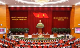 Trung ương thảo luận, quyết định một số nội dung về công tác cán bộ