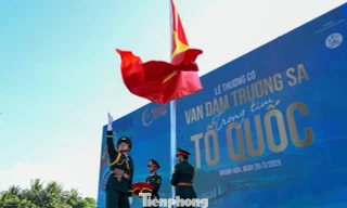 Lễ tưởng niệm các Anh hùng liệt sĩ Gạc Ma và Lễ thượng cờ Giải Vô địch Quốc gia Marathon - Báo Tiền Phong