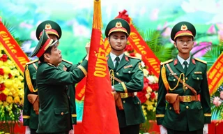 Báo Quân đội nhân dân nhận Huân chương Bảo vệ Tổ quốc hạng Ba