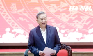 Công bố quyết định kiểm tra, giám sát đối với Ban Thường vụ Thành ủy Hà Nội