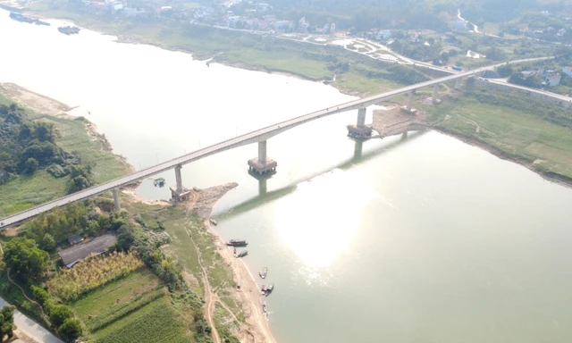 Phú Thọ chốt phương án xây cầu Sông Lô mới hơn 1.000 tỷ đồng, hoàn thành trong 1 năm
