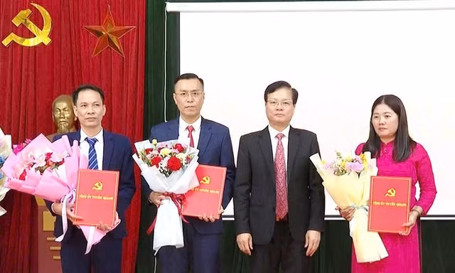Công bố quyết định của Ban Thường vụ Tỉnh ủy Tuyên Quang về công tác cán bộ