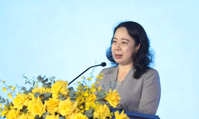 Phó Chủ tịch nước Võ Thị Ánh Xuân dự Ngày hội toàn dân bảo vệ an ninh Tổ quốc ở Phú Thọ