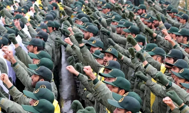 Iran trụ vững trước ‘bão lửa’, Mỹ đối mặt viễn cảnh sa lầy