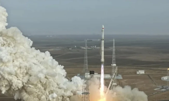 Trung Quốc và Nhật Bản liên tiếp thất bại khi phóng tên lửa