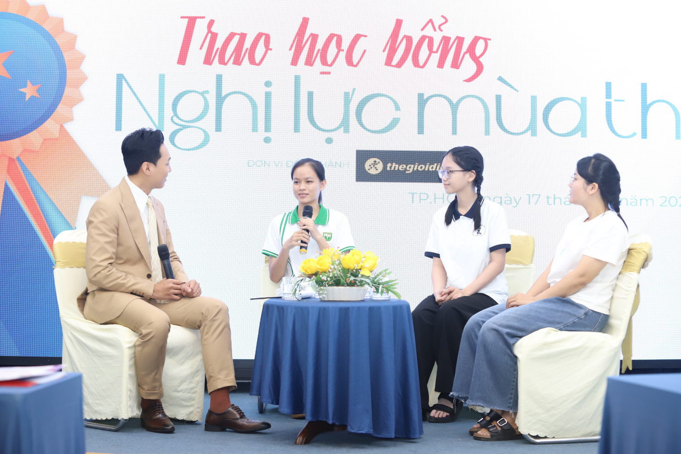 គីម យ៉េន ចែករំលែករឿងរ៉ាវរបស់នាងក្នុងការជម្នះការលំបាក និងការក្រោកឡើង។ img-2665.jpg