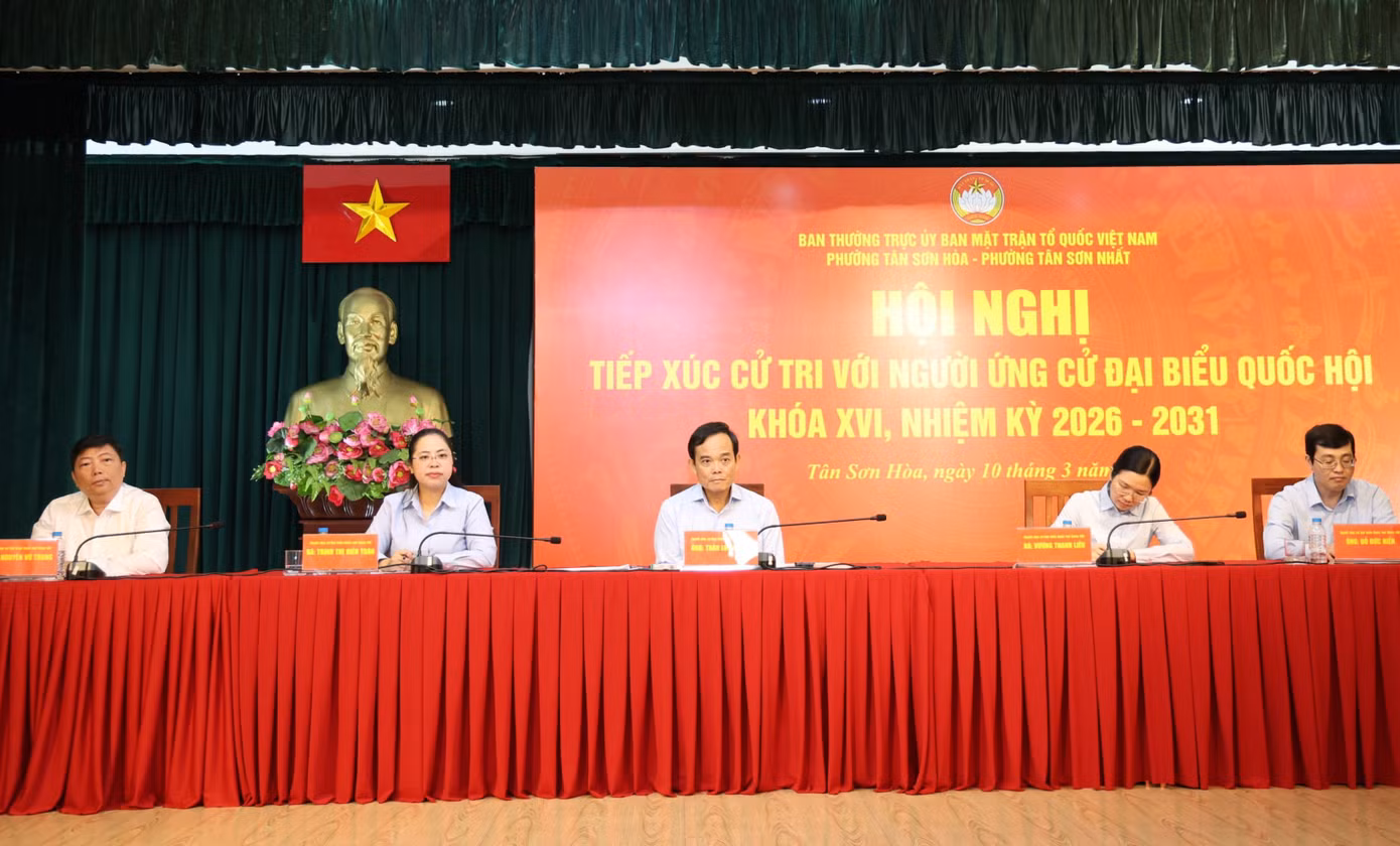 2t8a1494.jpg