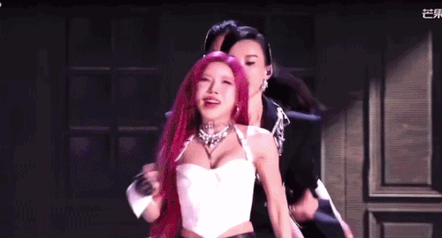 Trang Pháp thắng áp đảo dàn nghệ sĩ Trung Quốc