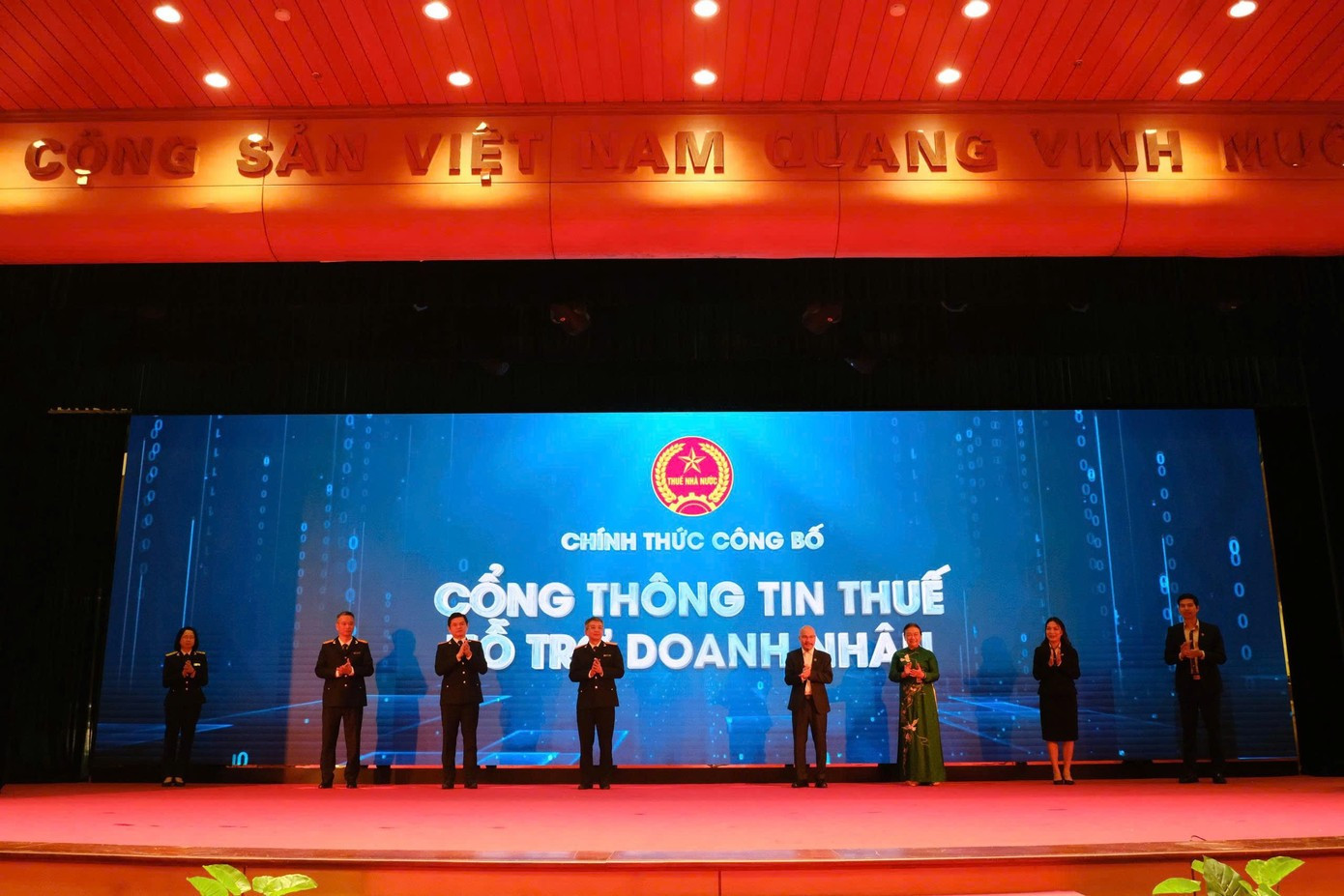 a2-cong-thong-tin-doanh-nhan.jpg