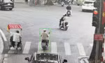 Hà Nội: Camera AI phát hiện 22 tài xế vượt đèn đỏ tại một nút giao thông ngày mùng 4 Tết