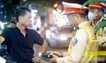 Tài xế vi phạm nồng độ cồn bỏ lại xe, nói 'về nhà lấy phương tiện khác chở vợ đi trực'