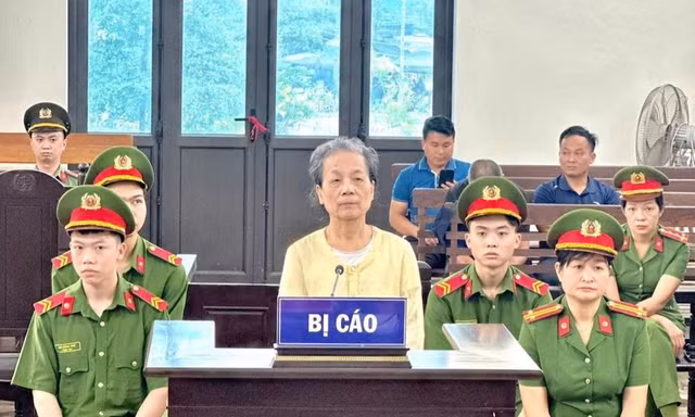 Lĩnh 3 năm tù vì livestream lăng mạ cơ quan tư pháp