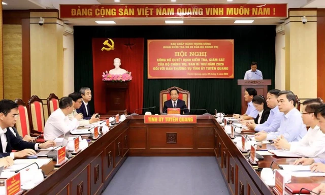 Công bố quyết định kiểm tra, giám sát đối với Ban Thường vụ Tỉnh ủy Tuyên Quang