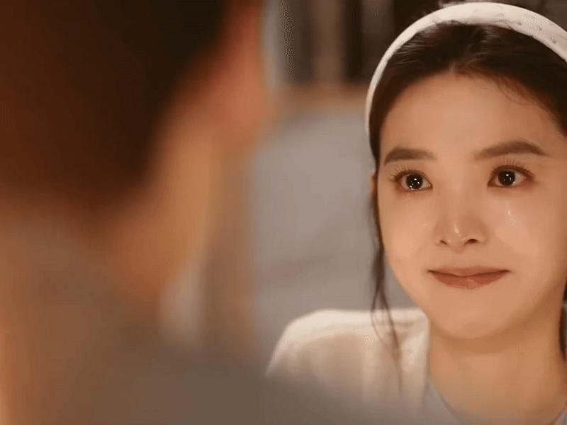 Nước mắt hạnh phúc của Sương Giáng trong bữa cơm đầu tiên cô chuẩn bị cho Tang Diên (Bạch Kính Đình), khi cô xúc động và bộc bạch sự tin tưởng, cảm giác an toàn khi có anh ở bên.