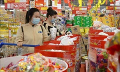 Yêu cầu không để thiếu xăng dầu, hàng thiết yếu dịp Tết