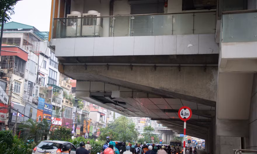 Hà Nội tổng rà soát đường sắt đô thị sau sự cố rơi vữa tại ga Văn Khê