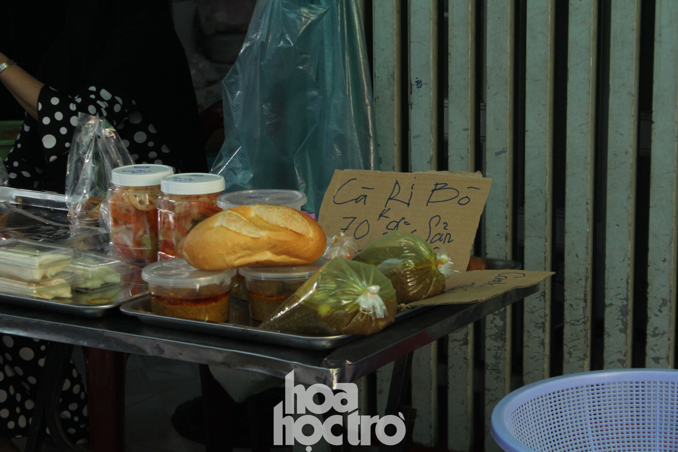 Thay vì thịt heo, các món ăn ở đây sẽ được chế biến từ các loại thịt khác như thịt bò, thịt gà,...