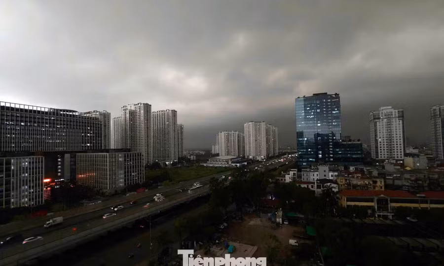 Mưa dông bao trùm miền Bắc, một người thiệt mạng