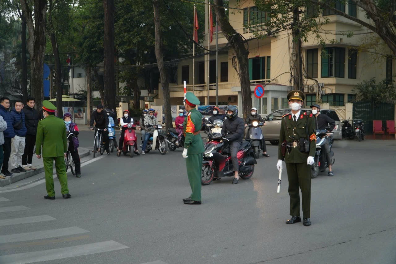 Ph&acirc;n luồng an ninh tại khu vực lưu tr&uacute;