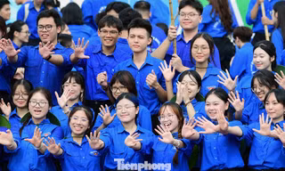 Hàng nghìn sinh viên Thủ đô mang nhiệt huyết tuổi trẻ đến Chiến dịch Mùa Hè Xanh 2026