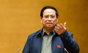 Thủ tướng Chính phủ: Sẽ cân đối để tăng lương sớm hơn