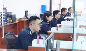 Nhiều đơn vị hải quan thu ngân sách tăng vọt