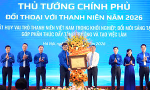 Thủ tướng Chính phủ Lê Minh Hưng tới dự buổi gặp mặt, đối thoại với thanh niên. (Ảnh: Như Ý)