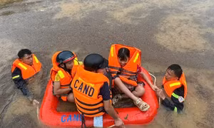 Thủ tướng yêu cầu sơ tán dân khỏi vùng nguy cơ lũ quét, sạt lở, ngập sâu