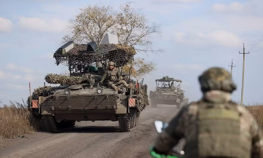 Nga tấn công dồn dập các cửa ngõ của 'vành đai pháo đài' Ukraine
