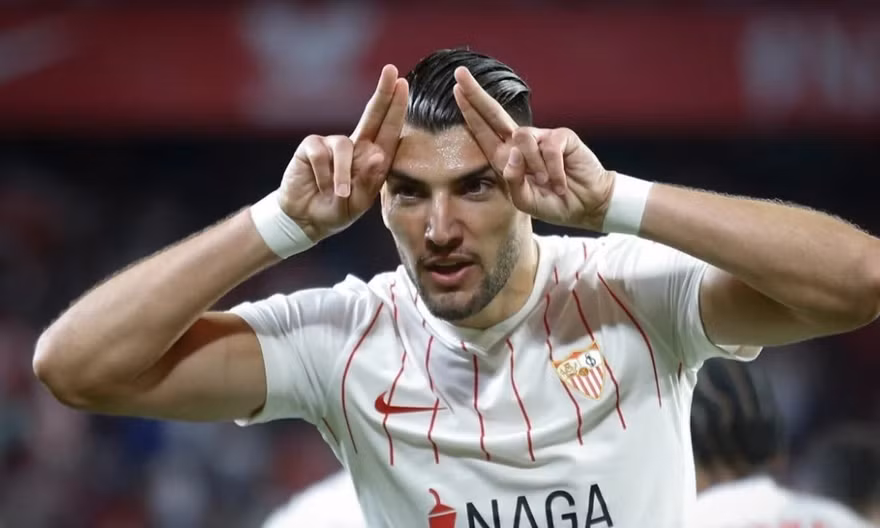 Tiền đạo vô địch Europa League bị kết án tù 8 năm rưỡi tù giam, sớm giã từ sự nghiệp