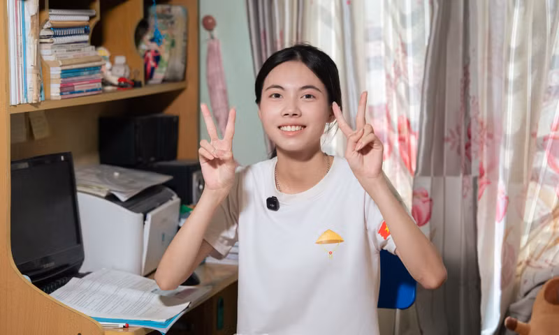 Thủ khoa toàn quốc 2026 Phạm Bích Phương trúng tuyển ngành Kinh tế đối ngoại - Trường Đại học Ngoại thương
