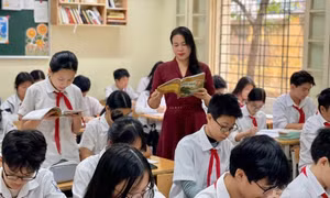 'Lương giáo viên gấp 2-3 lần mặt bằng chung cũng không có gì quá đáng'