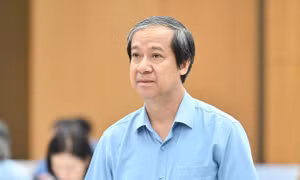 Bộ trưởng Nguyễn Kim Sơn: Quản lý về con người để ‘nắm buông không nhầm’