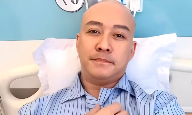 Tuấn Hưng nhập viện