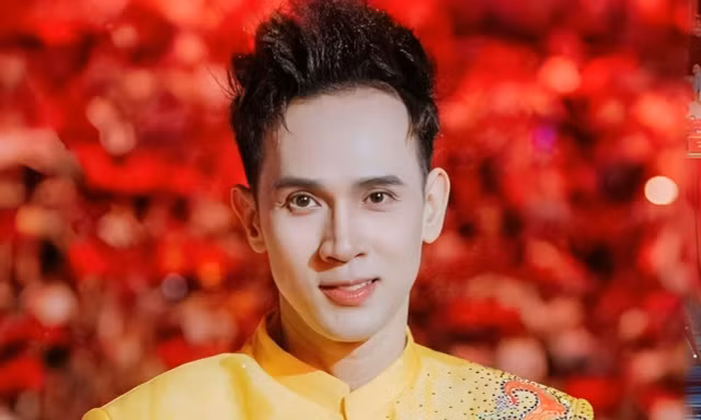 Ca sĩ Nguyên Vũ khác người